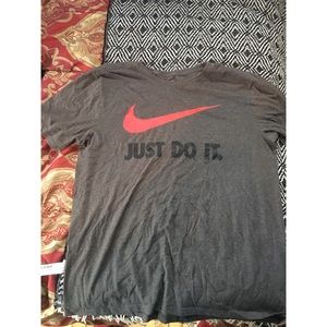 Nike Men’s T Shirt